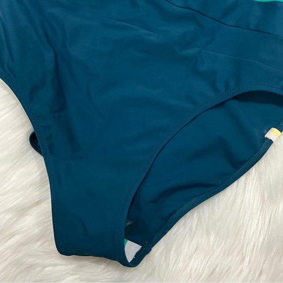 Summersalt The Sidestroke One Piece - Picture 4 of 13